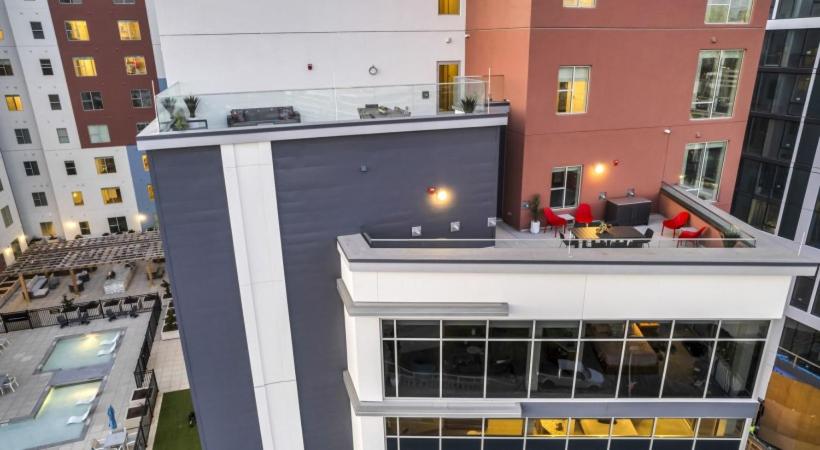 Midnight Manor Penthouse Suite The Gulch Image
