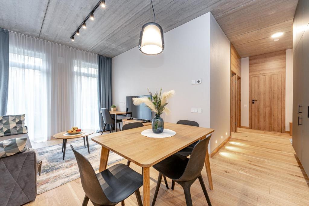 Brand New White Lotus Apartment 3 by Reside Baltic 4