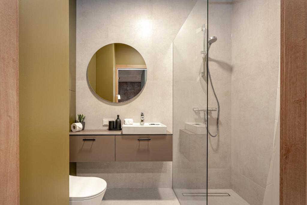 Brand New White Lotus Apartment 3 by Reside Baltic 8