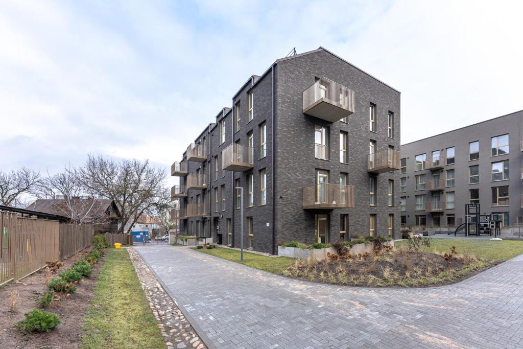 Brand New White Lotus Apartment 3 by Reside Baltic 6