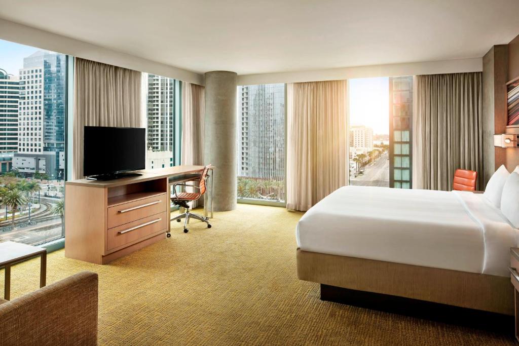 Residence Inn by Marriott San Diego Downtown/Bayfront Image