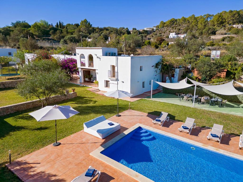 Villa near San Antonio Sleeps 10 5