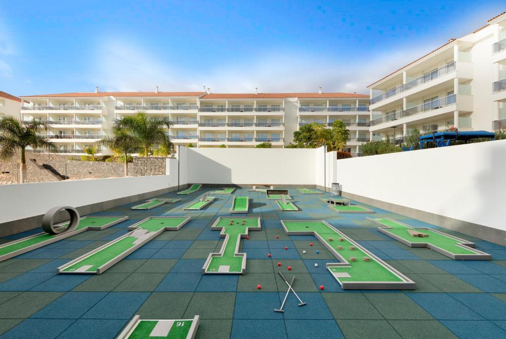 Marinell Collection Palm-Mar 6