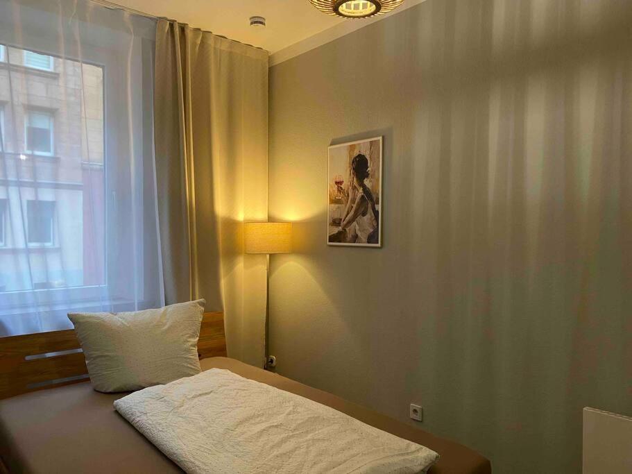 Modern Living Apartment - 3-Zimmer - Nürnberg Nord, ruhige Seitenstraße, fußläufig Straßenbahn 5