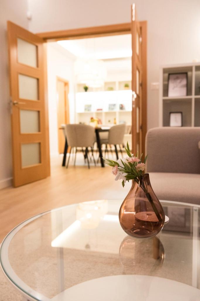 Top Center Designer Apartment 3