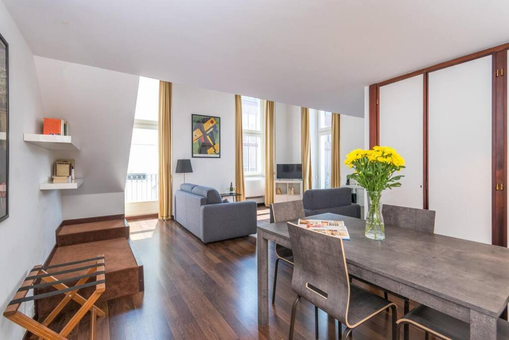 Loft Luxury - Piazza Castello Porta Susa 4
