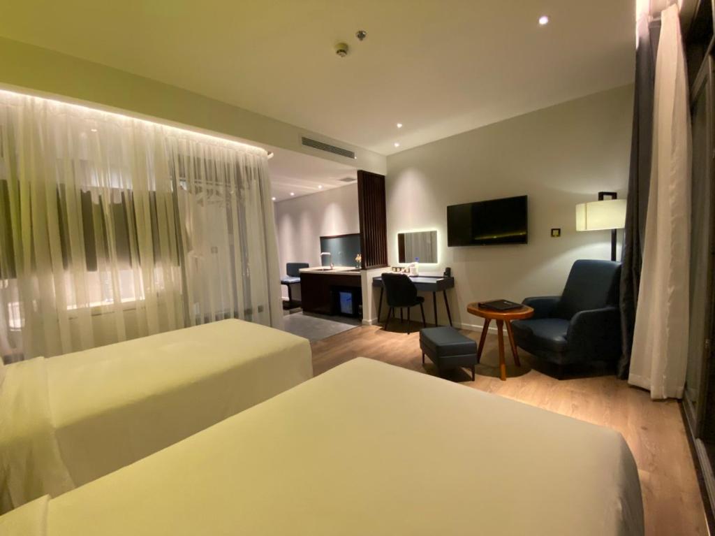 NEWCC HOTEL AND SERVICED APARTMENT