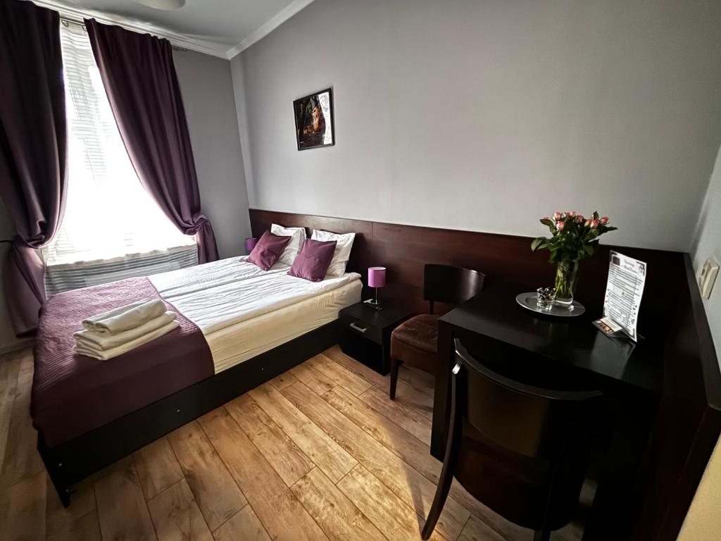 BedRooms Piotrkowska 64 4