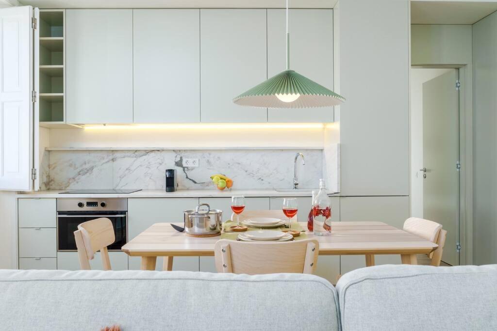 Modern & Cozy Faro Mercado Apt 21 by Lisbeyond 6