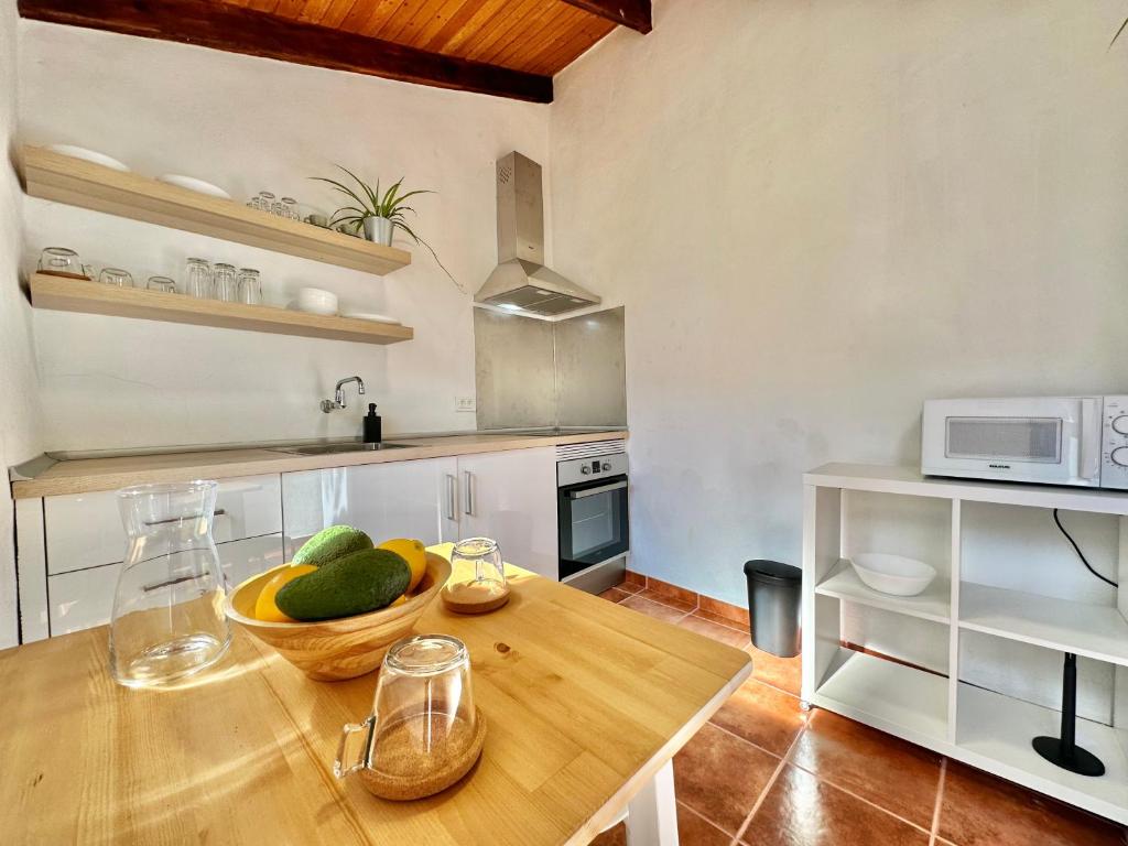 Teresitas Beach Escape Apartment 6