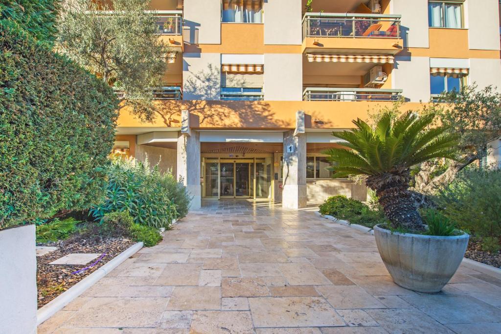 Appartement moderne - Terrasse - Parking - BM 6