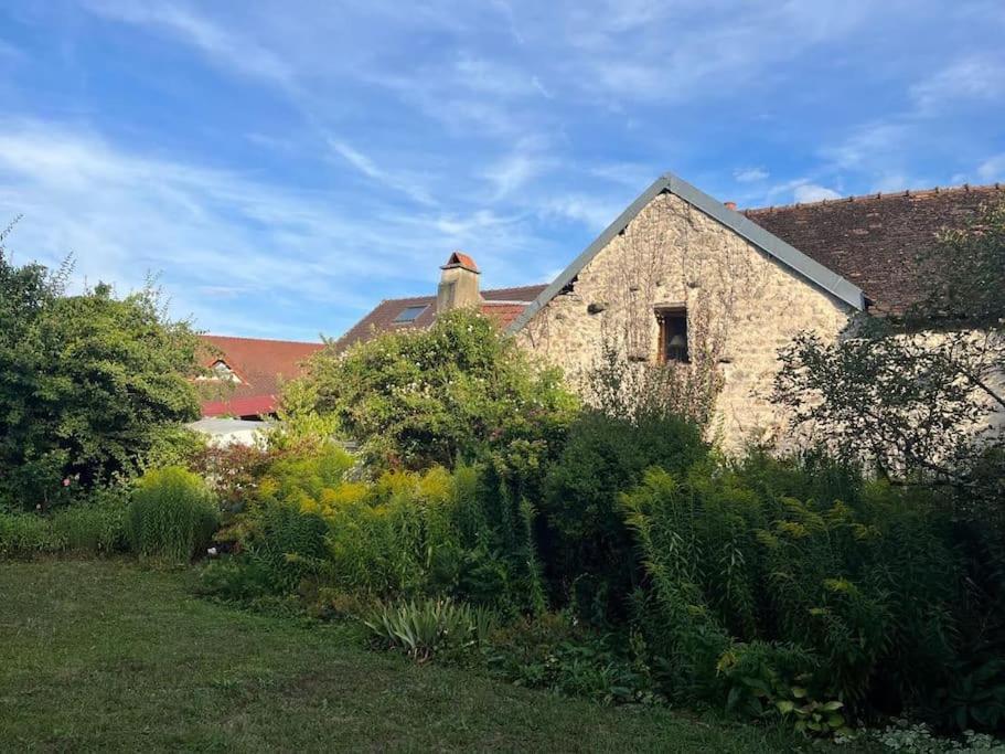 CHEZ MARGARET 6