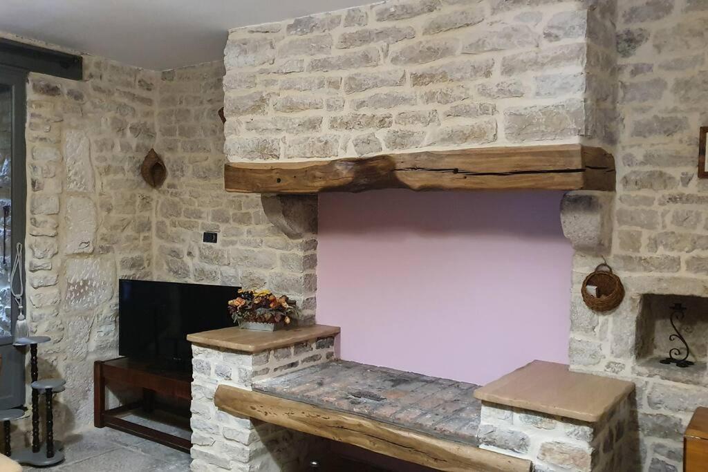 CHEZ MARGARET 4