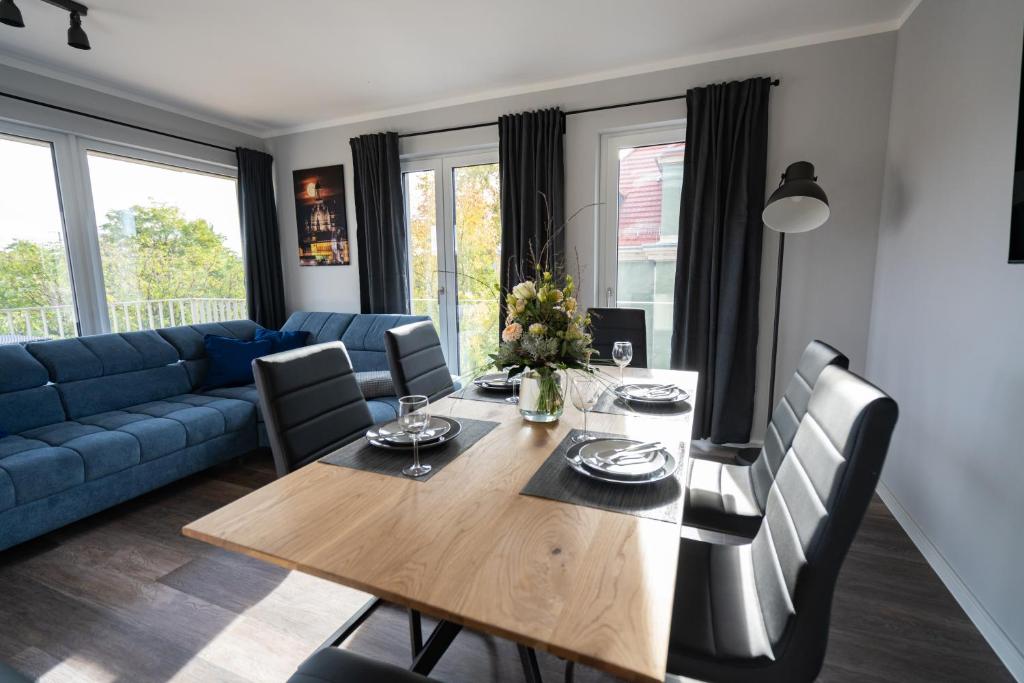 Cozy City Dream Apartment mit Terrasse und Parkplatz - 90m² 4