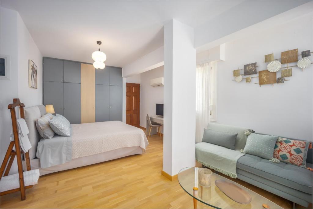 Chic, Downtown, Penthouse w Sundeck and Seaview 7