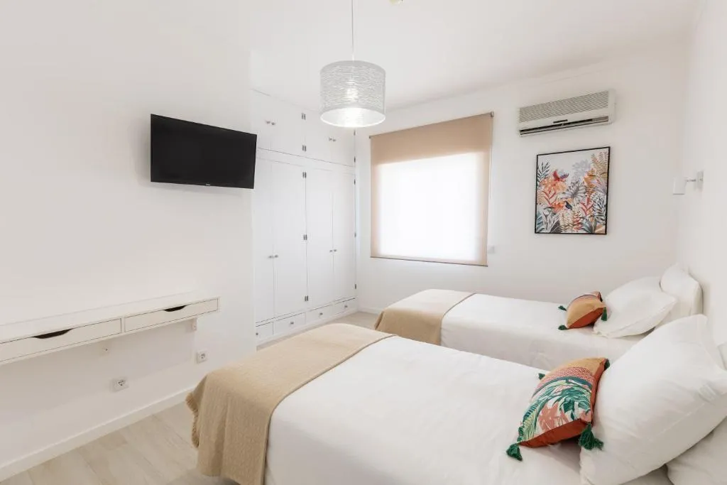 Faro Guest Apartments 6