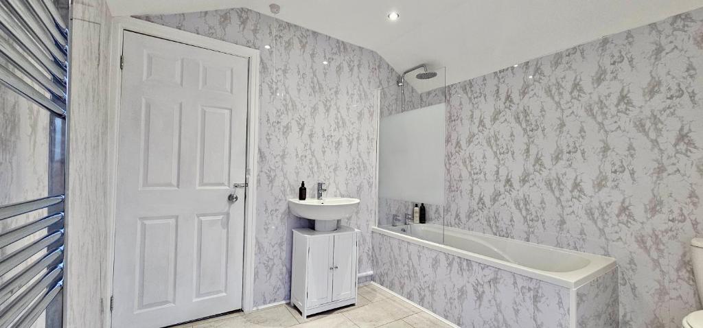 Bedford Street by Switchback Stays 3