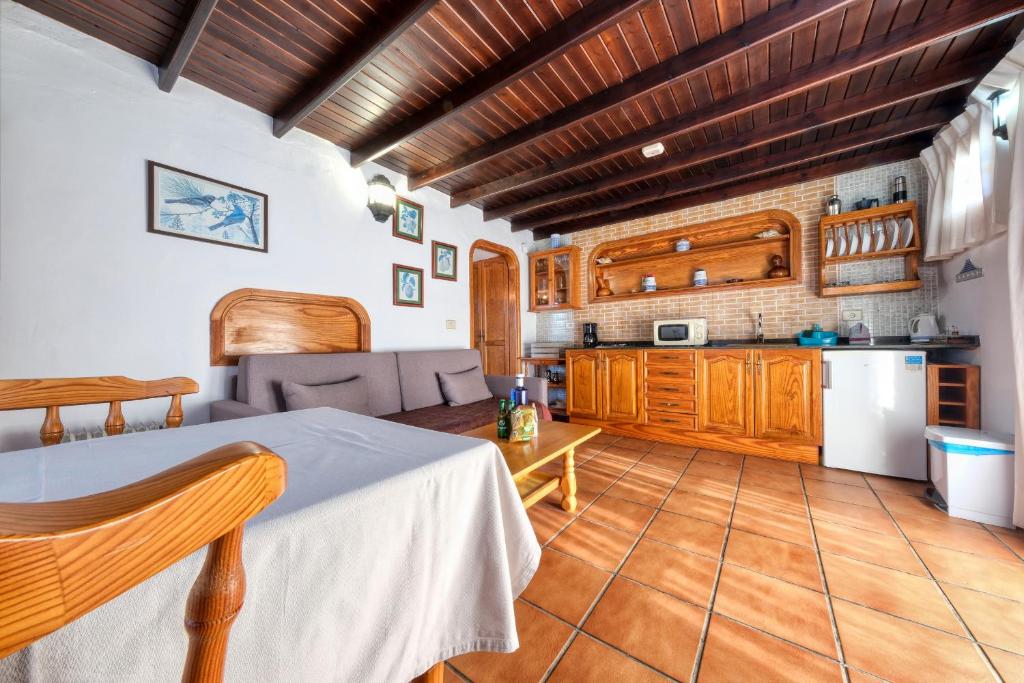 Casa Diama - By Lanzarote Vacation Homes 4