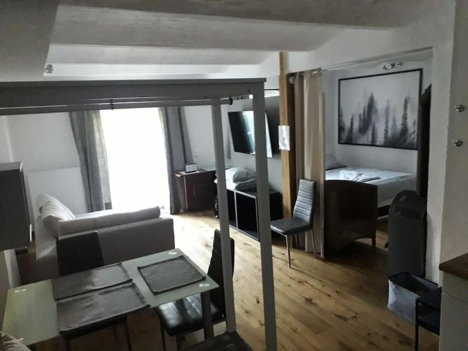 LOFT im Erdgeschoss, Kreuzbergl, 45qm, 1-3 Gäste, gratis Parkplätze & Self Check-in 5
