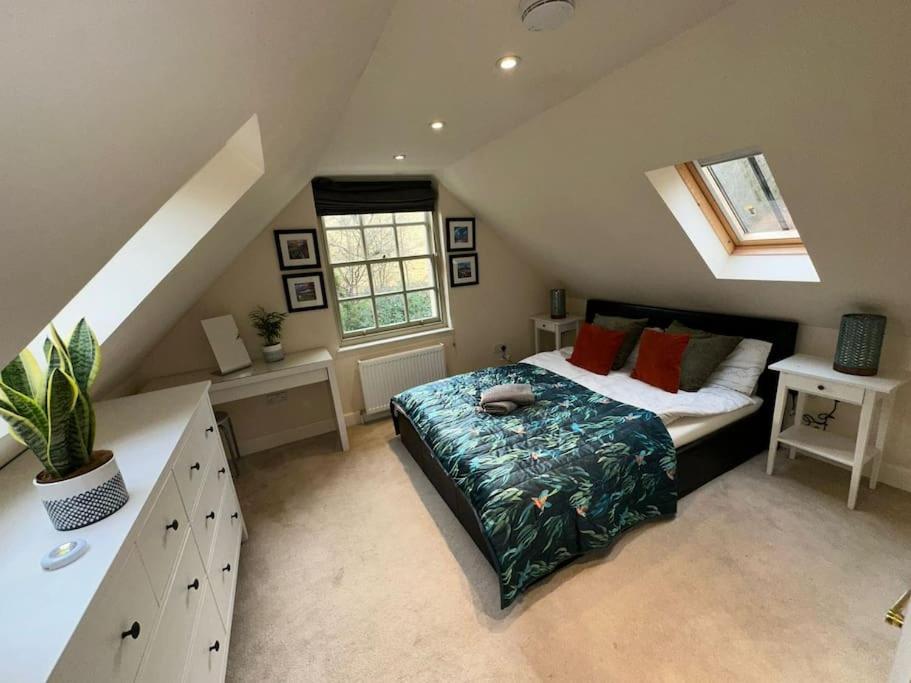 The Gate House - 3 Bed & Parking 6