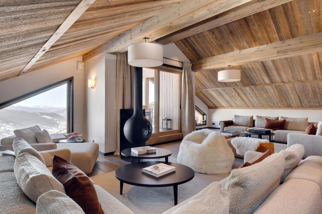 Antarès Mira 301 luxury penthouse duplex ski in and out