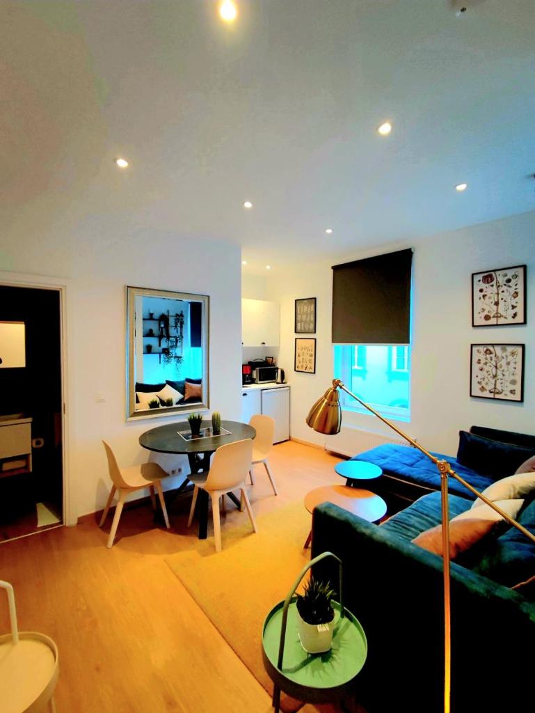 QUARTIER LOUISE STUDIOS 3
