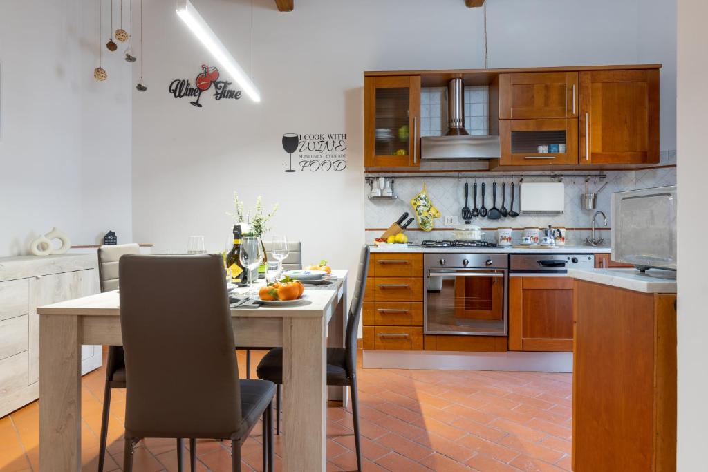GuestHost - Piazza Artigiani Pisa Lovely Apartment 4
