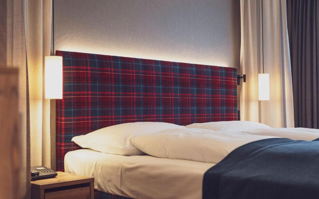 Mountain Plaza Hotel