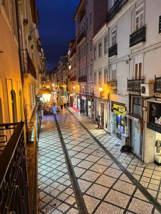 A charming stay near Paço das Escolas 6