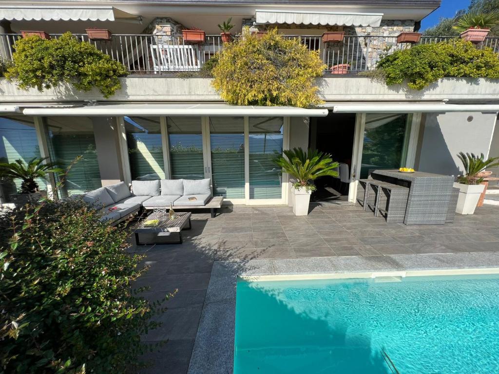 Photo de la galerie de l'établissement Pellegrini Boutique Villa Lake View, à Verbania