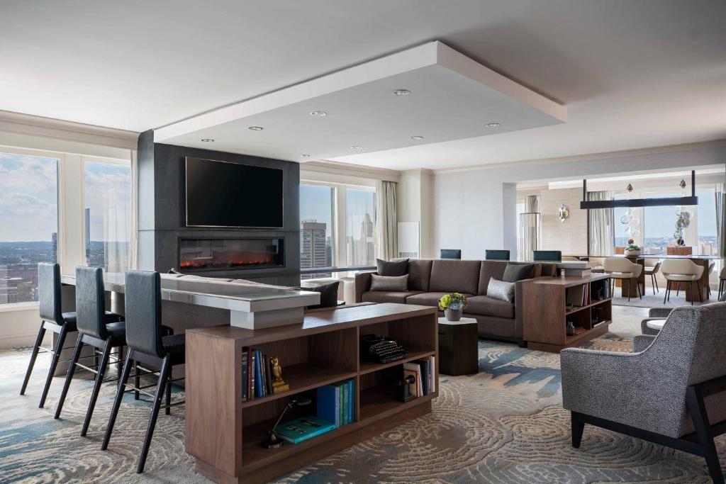 Baltimore Marriott Waterfront Image