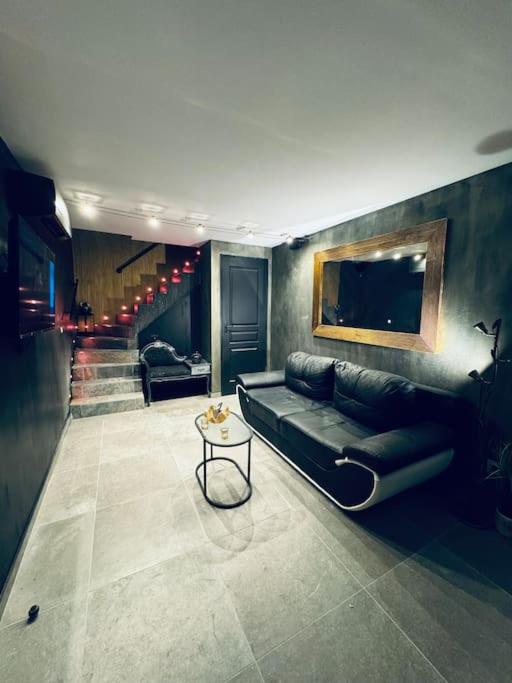 Logement atypique calme et discret 5