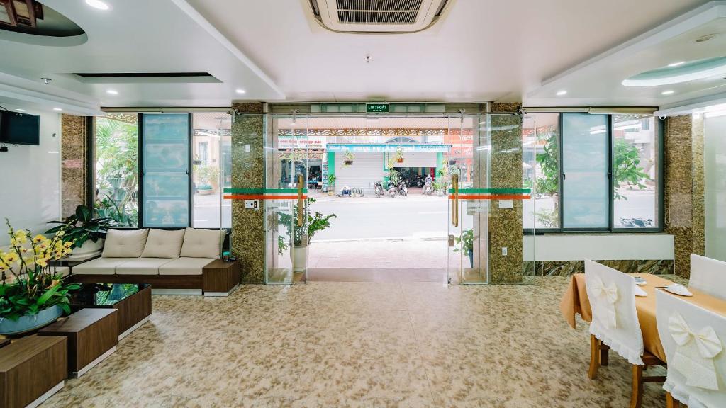 Phương Đông Hotel