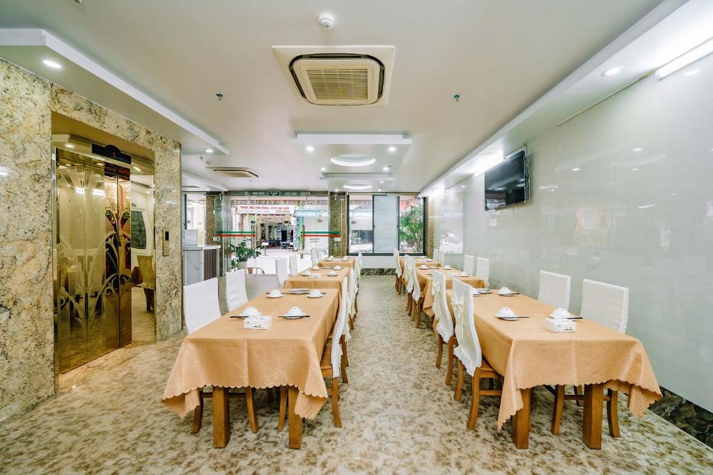 Phương Đông Hotel