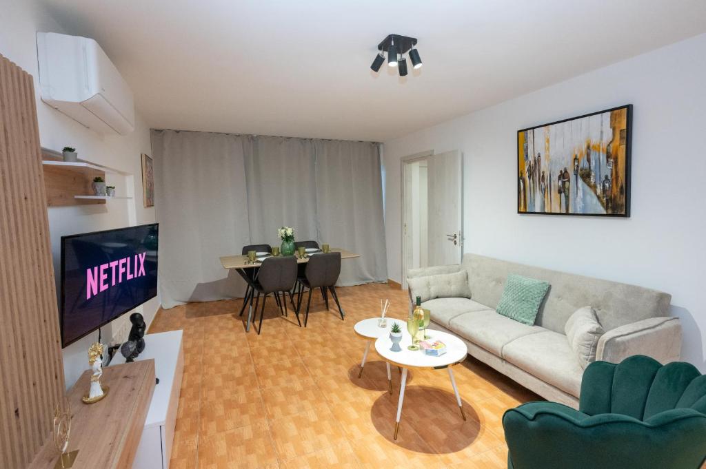 Napa Centrale Suites 7