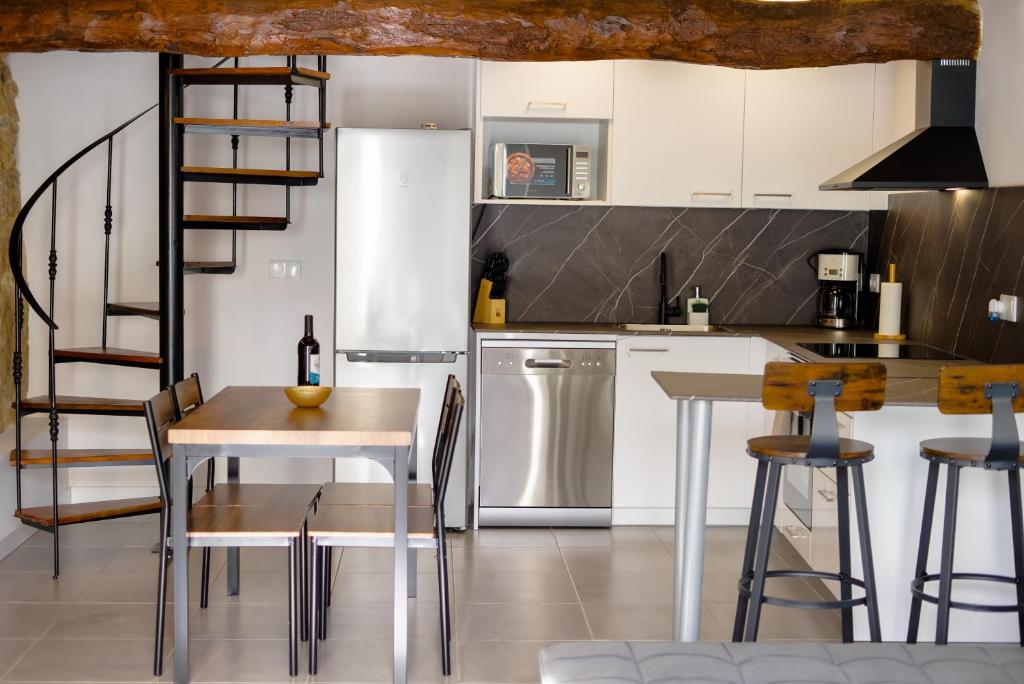 Casa Luna Rural Con Piscina y Jardín 8