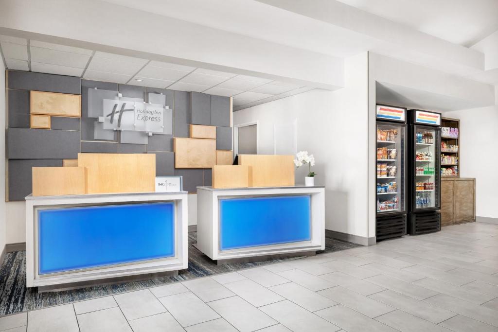 Holiday Inn Express Las Vegas Stadium Area, an IHG Hotel Image