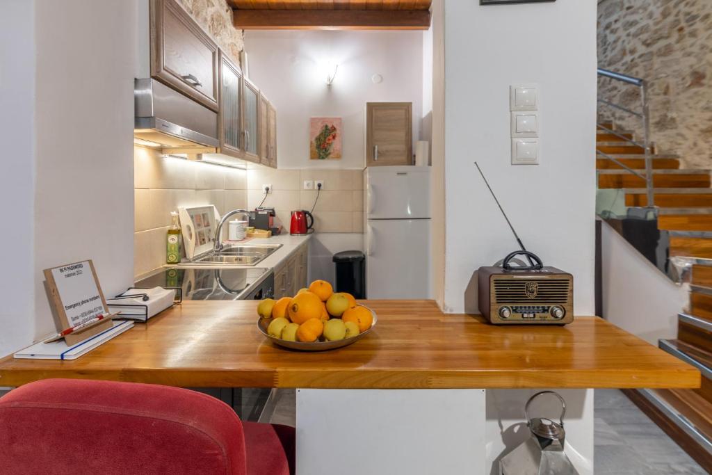 Malama's maisonette at the historic center 8