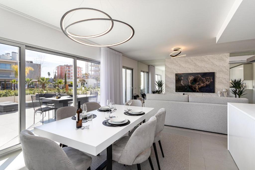 The Albufeira Concierge - Prime Lounge Design 5