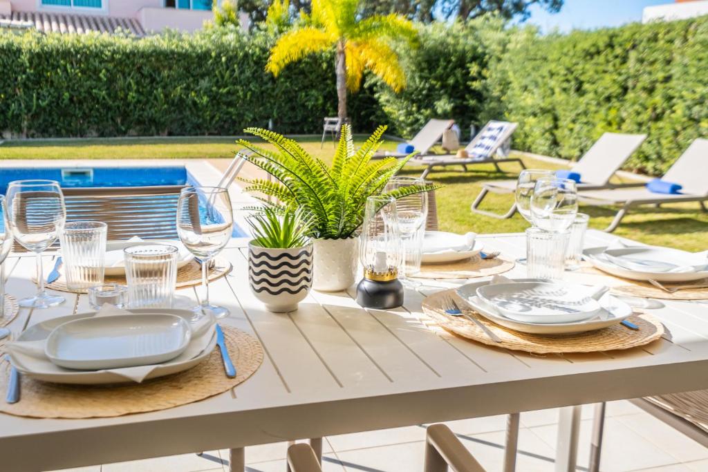 Villas Novochoro - Large Garden- Heatable Pool by DreamvillasAlbufeira 7