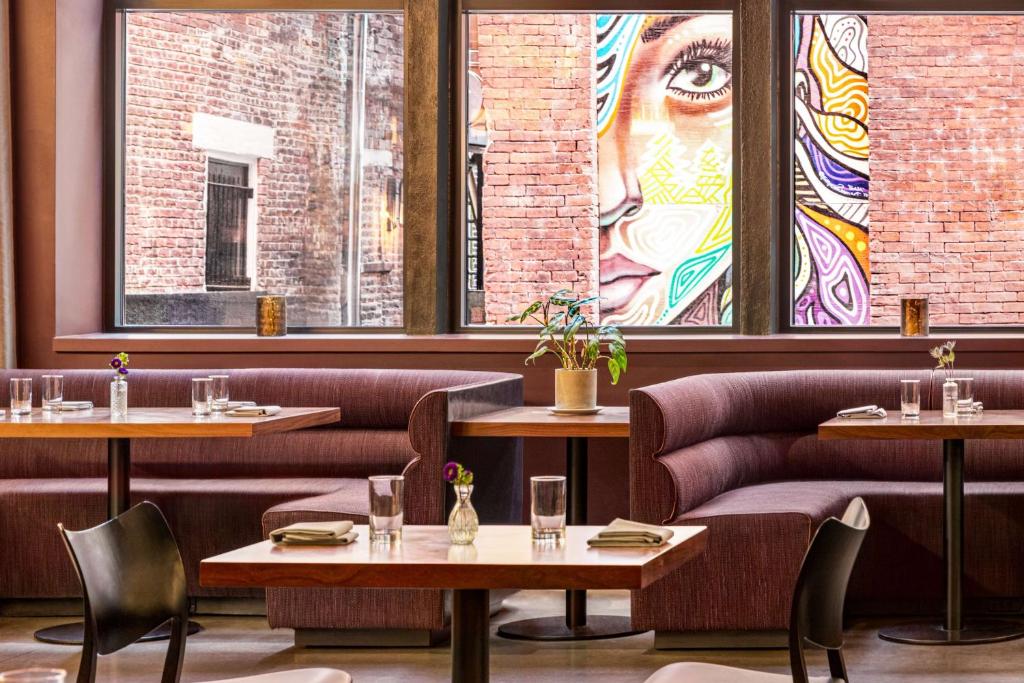 The Bankers Alley Hotel Nashville, Tapestry Collection by Hilton Image