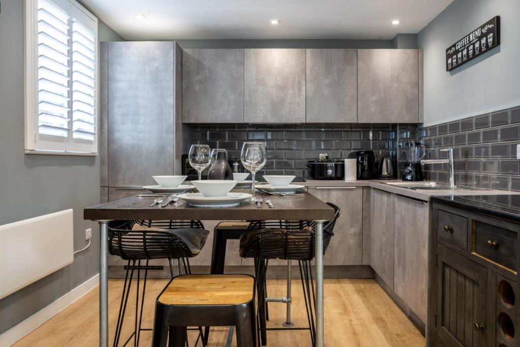2-bedroom Cardiff Bay apartment Wi-Fi, Parking 2