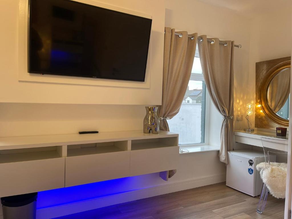 Vibrant Apartments Close to City Centre 4