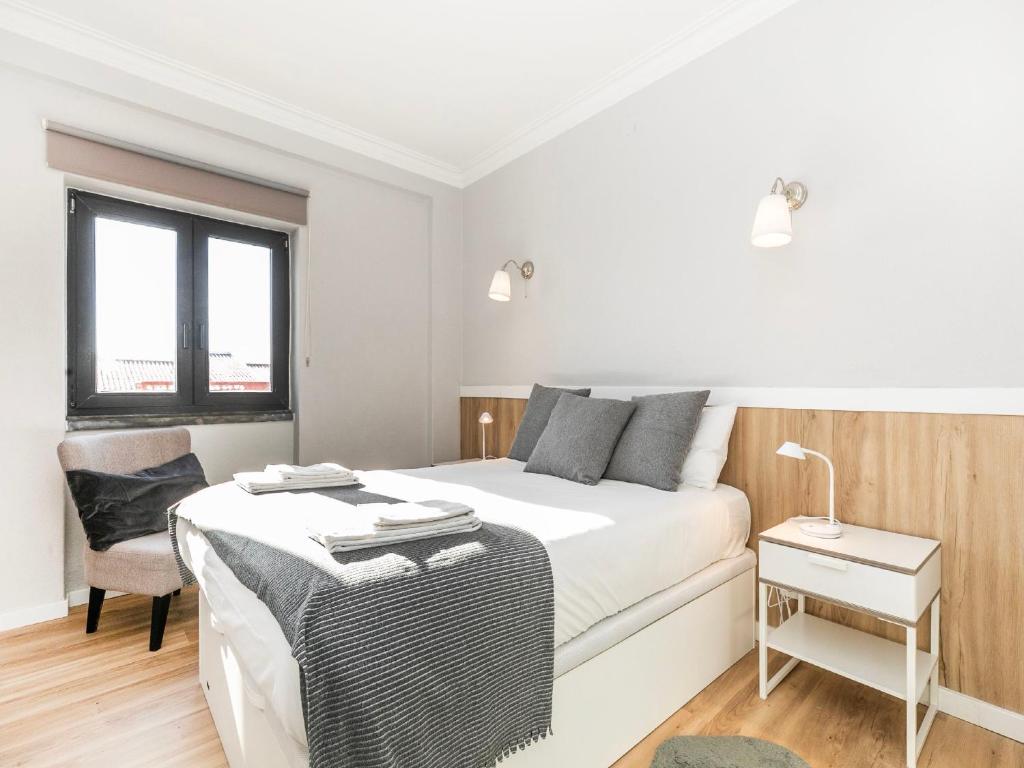 Bright Valadim Apartment 7