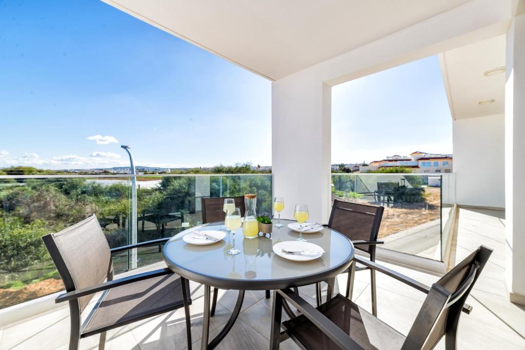 PROTARAS HEIGHTS 7
