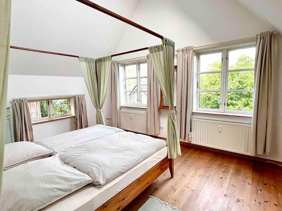 Fachwerkhaus am Waldesrand 2
