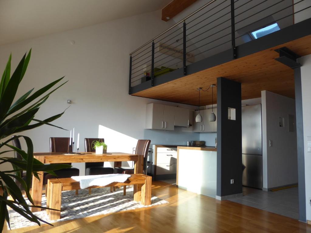 Maisonette-Ferienwohnung in Feldrandlage Bergstraße Nähe Heidelberg 1