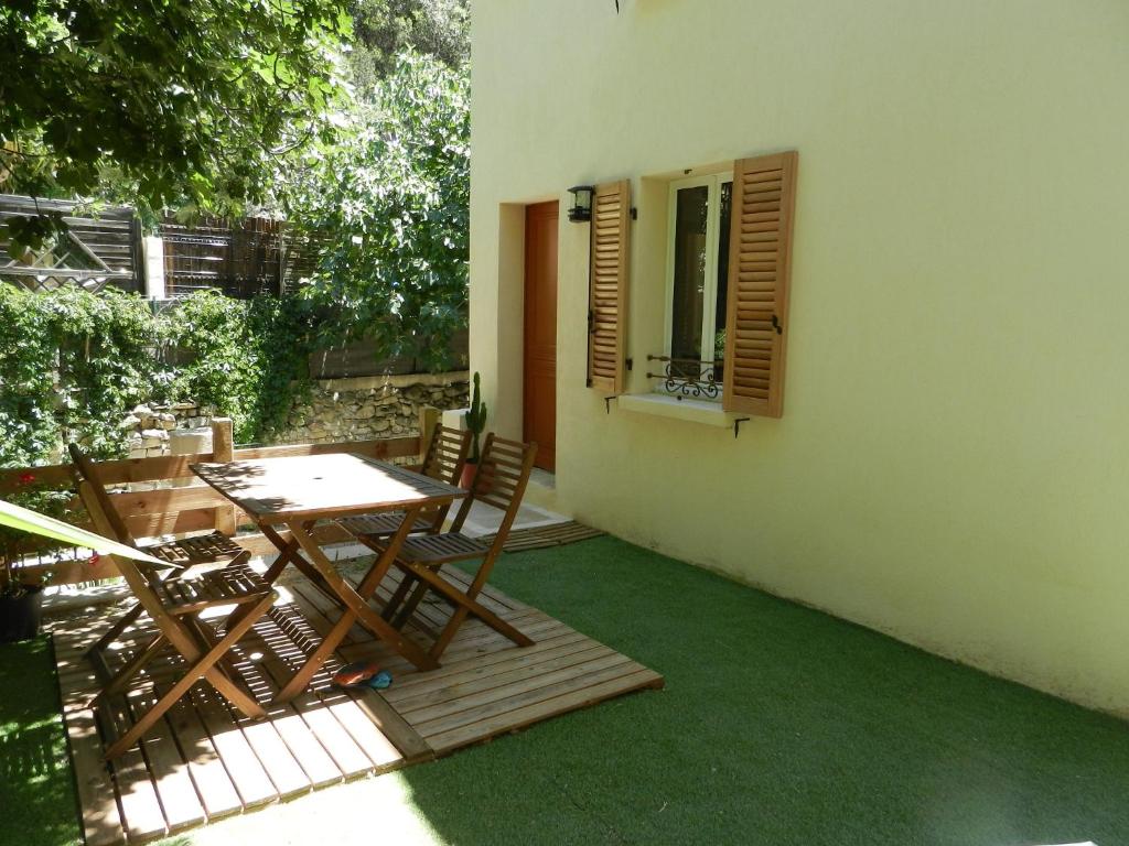 La Petite Maison 8