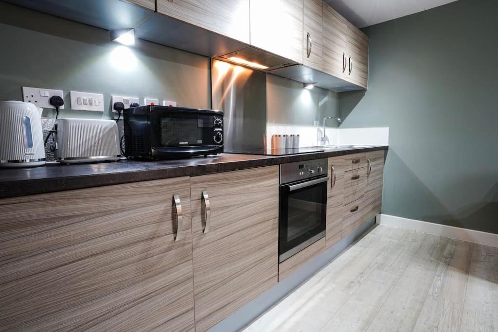 Modern townhouse City Location Free parking 3