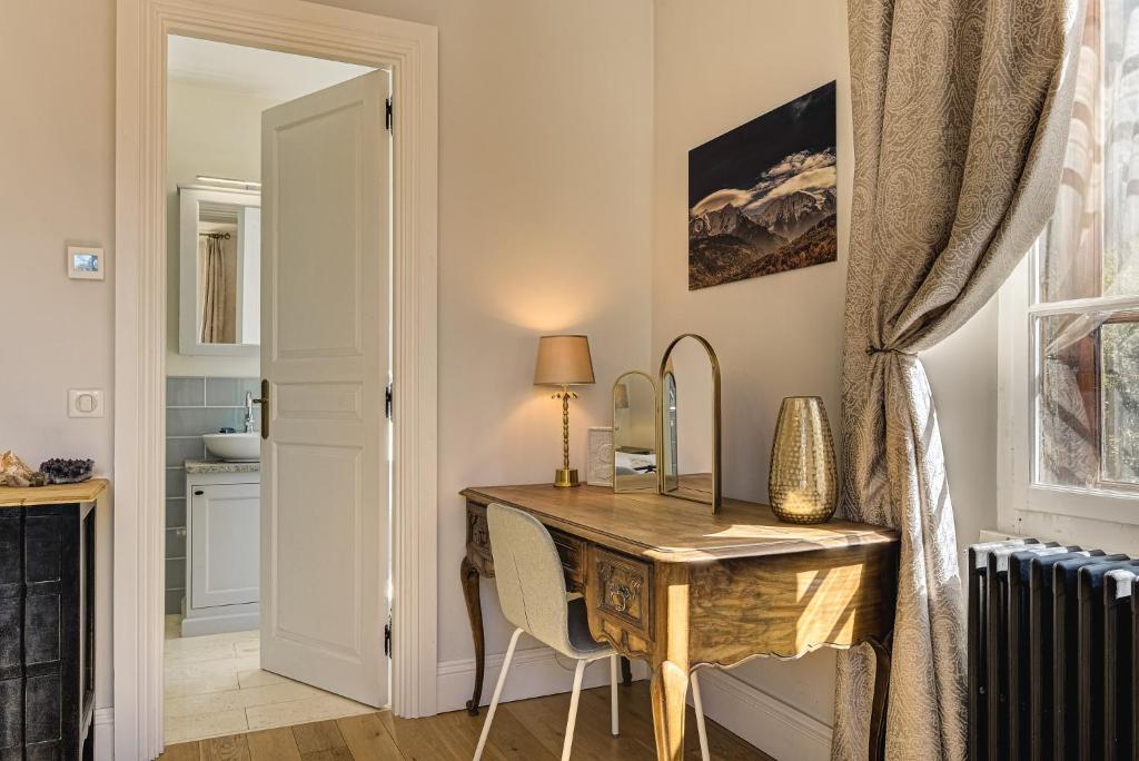 Apartment Aiguille du Midi Central Chamonix - Alpes Agency - Sleeps 6 5